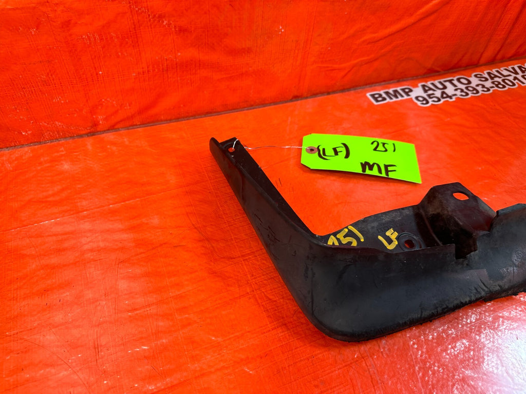 08 12 HONDA ACCORD SEDAN   DRIVER LEFT FRONT MUD FLAP SPLASH GUARD   OEM #2514