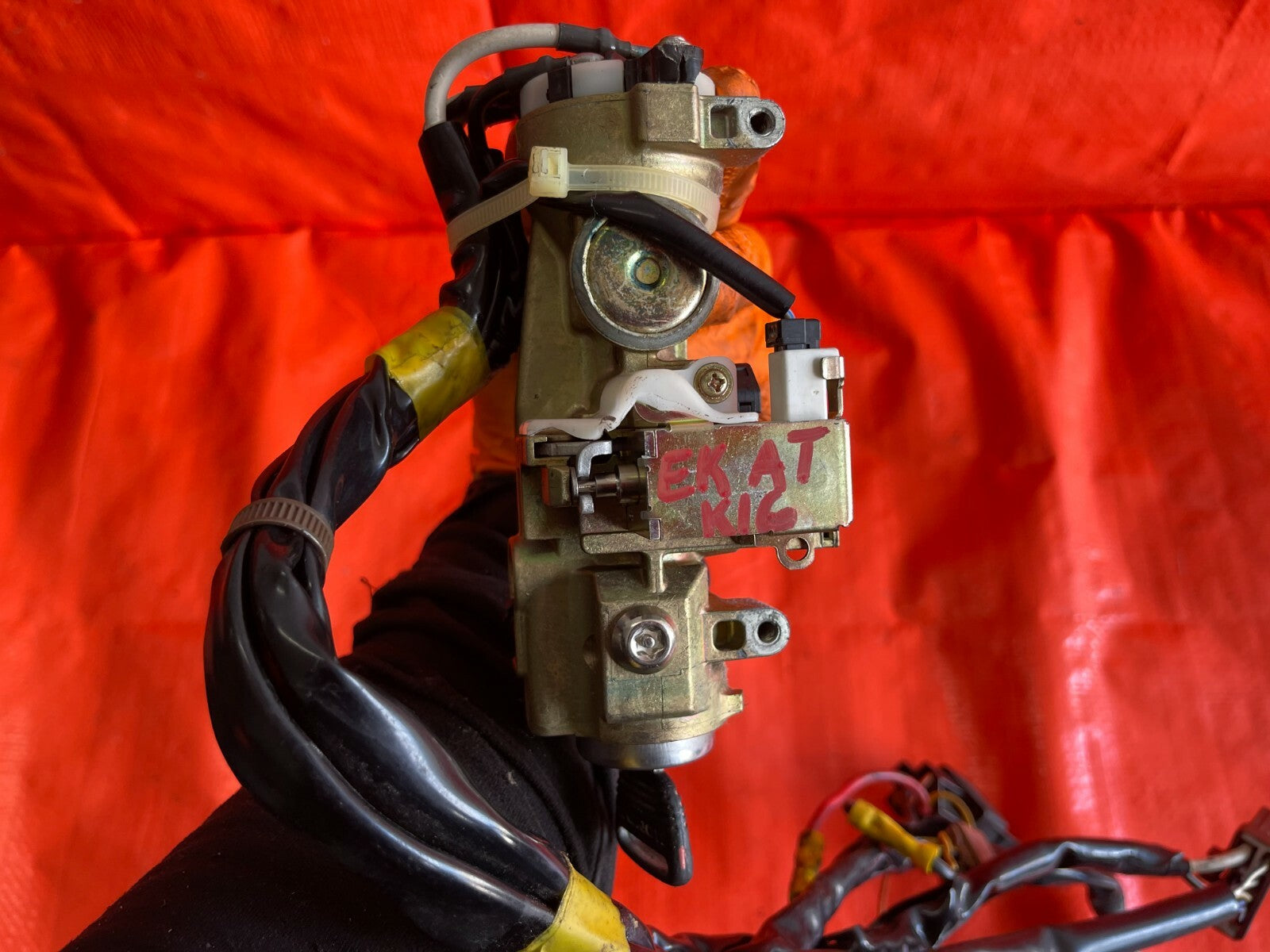 96 98 HONDA CIVIC   EX   AUTOMATIC MODEL   STEERING COLUMN KEY IGNITION SWITCH6