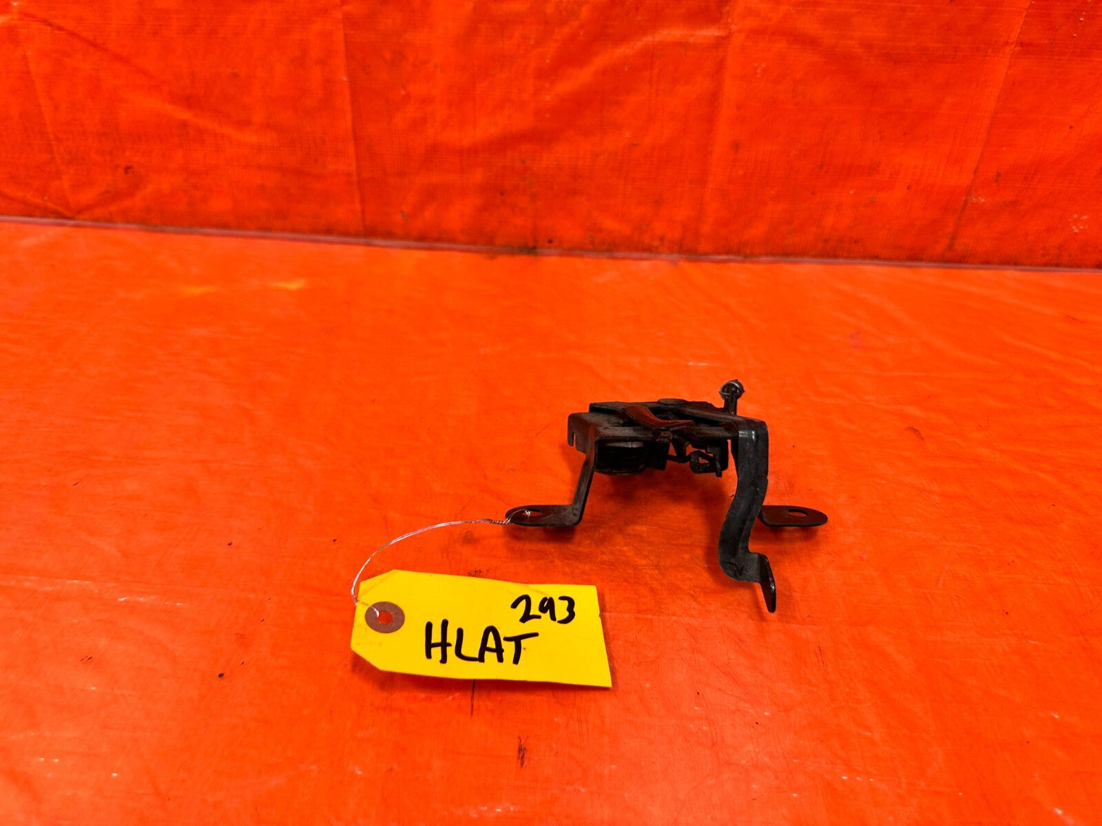 13 16 SCION FRS   17 20 86 13 20 BRZ   HOOD LATCH LOCKING MECHANISM LOCK OEM 2930