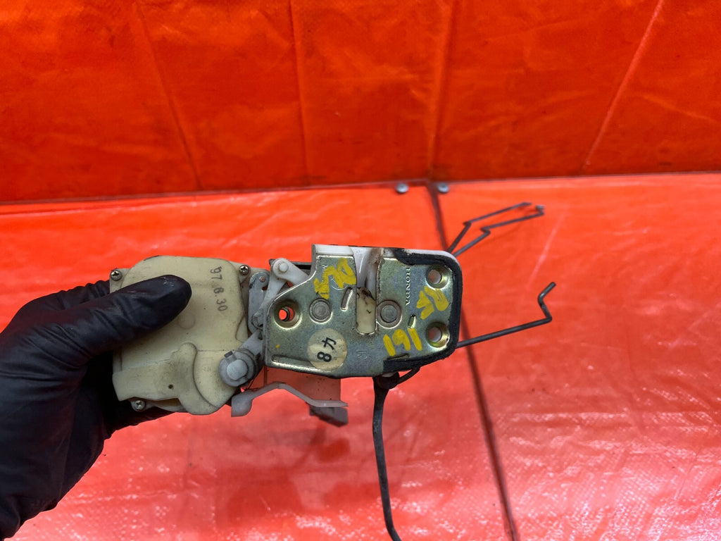 94 01 INTEGRA SEDAN   PASSENGER RIGHT FRONT DOOR LOCK ACTUATOR   OEM #1619