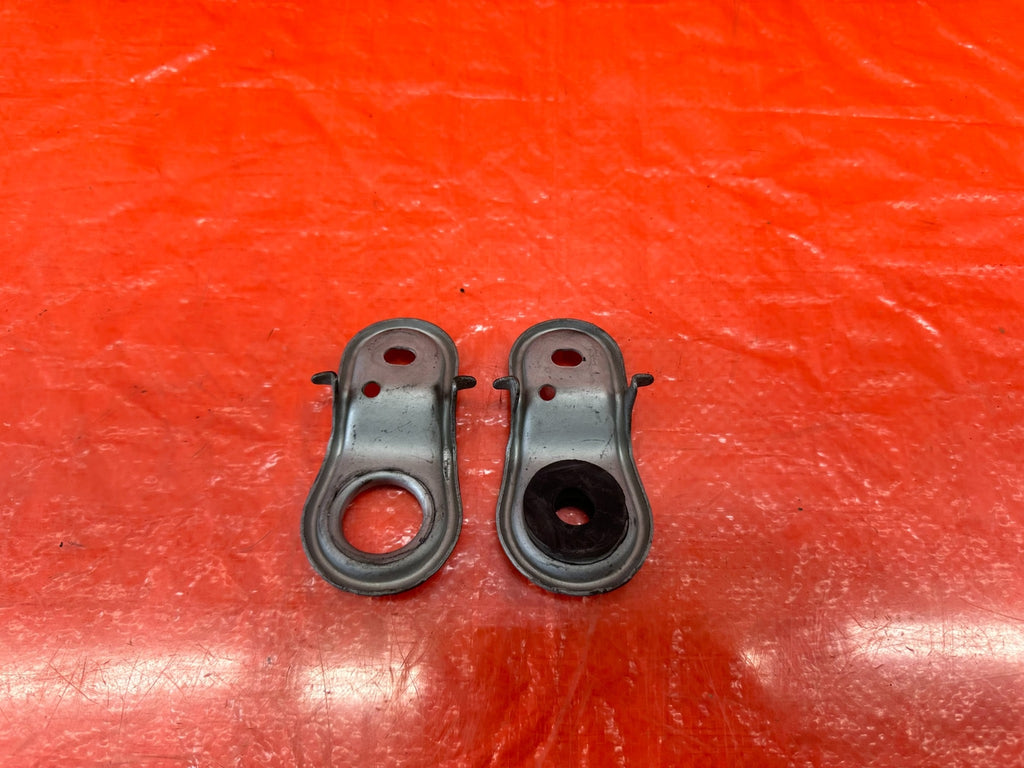 00 09 HONDA S2000   RADIATOR MOUNTING BRACKET SET LEFT & RIGHT OEM FACTORY #19711