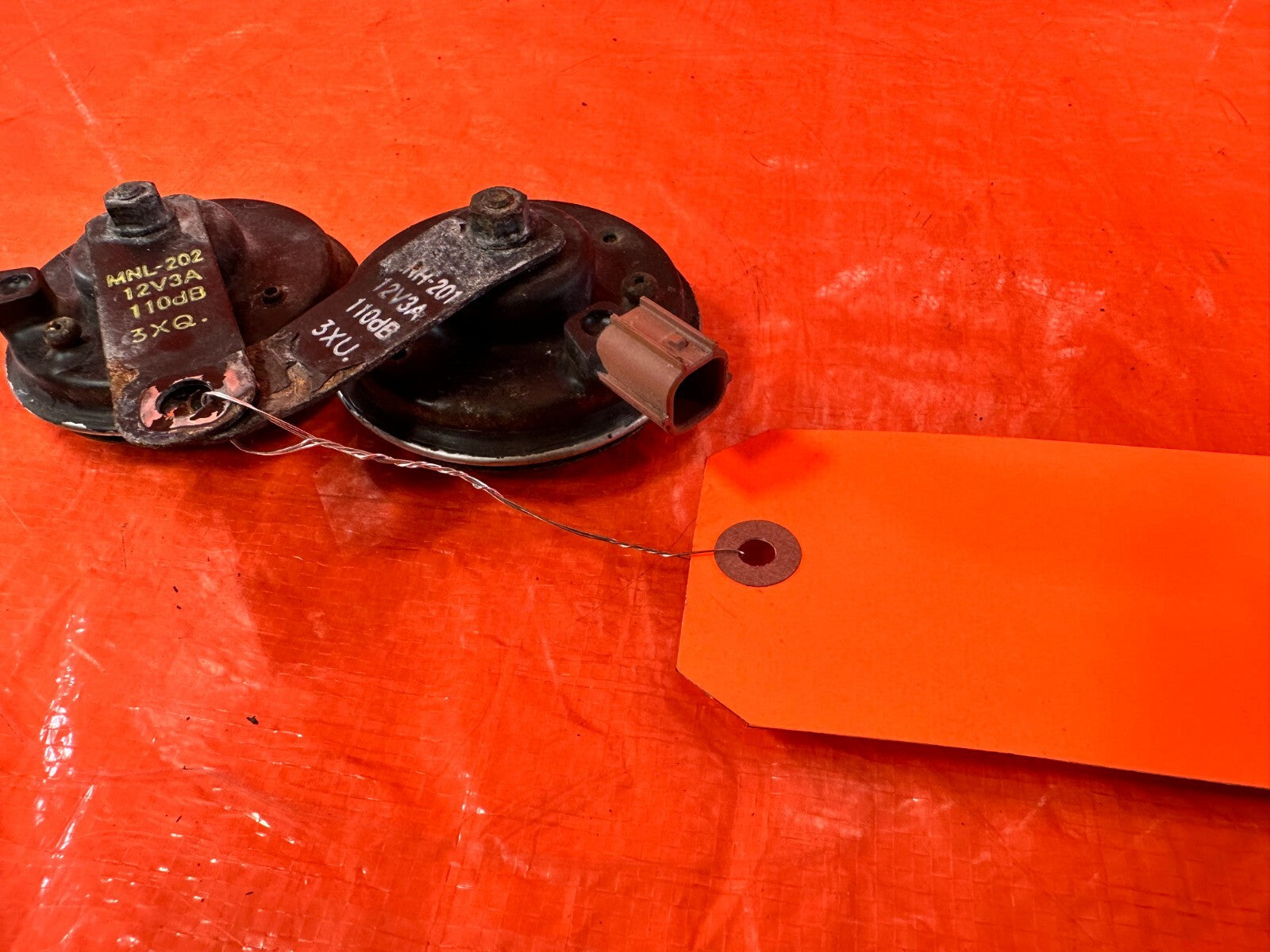 02 04 ACURA RSX   HORN COMBO SET   HORNS HIGH AND LOW   02 04 MODEL   OEM #2714