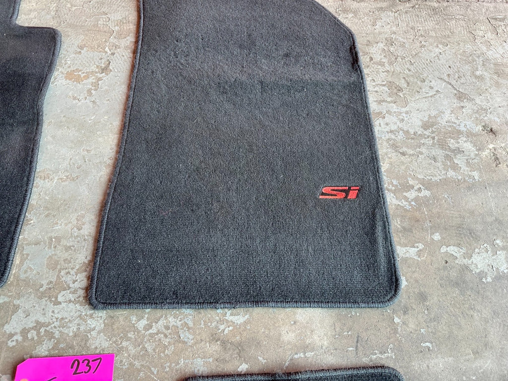 06 11 HONDA CIVIC SI 2D COUPE FLOOR MAT SET BLACK LEFT RIGHT FRONT REAR OEM #2376