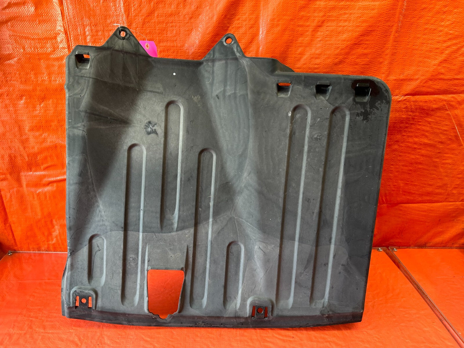 06 11 HONDA CIVIC 2D COUPE   FUEL TANK PLASTIC SPLASH SHIELD COVER   OEM #2375