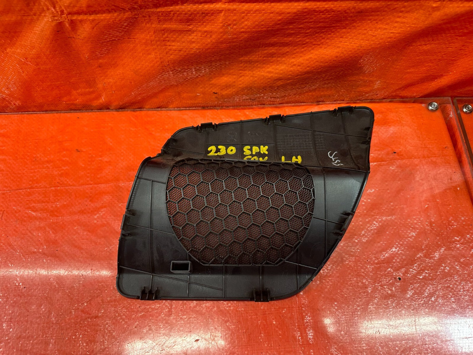 02 05 HONDA CIVIC SI EP3 HATCHBACK REAR SPEAKER COVER TRIM   LEFT SIDE OEM #2304