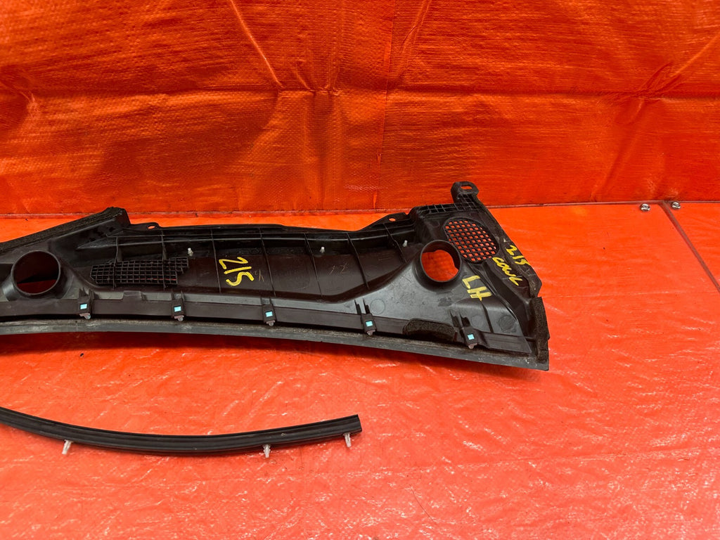 14 20 INFINITI Q50 Q60   WINDSHIELD WIPER COWL TRIM PLASTIC   OEM LEFT SIDE #2159