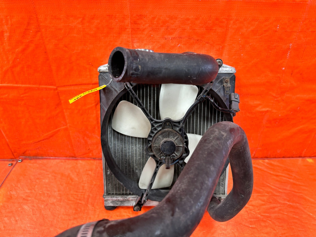 93 97 HONDA DEL SOL   ALUMINUM RADIATOR W/ HOSES AND COOLING FAN   #2949