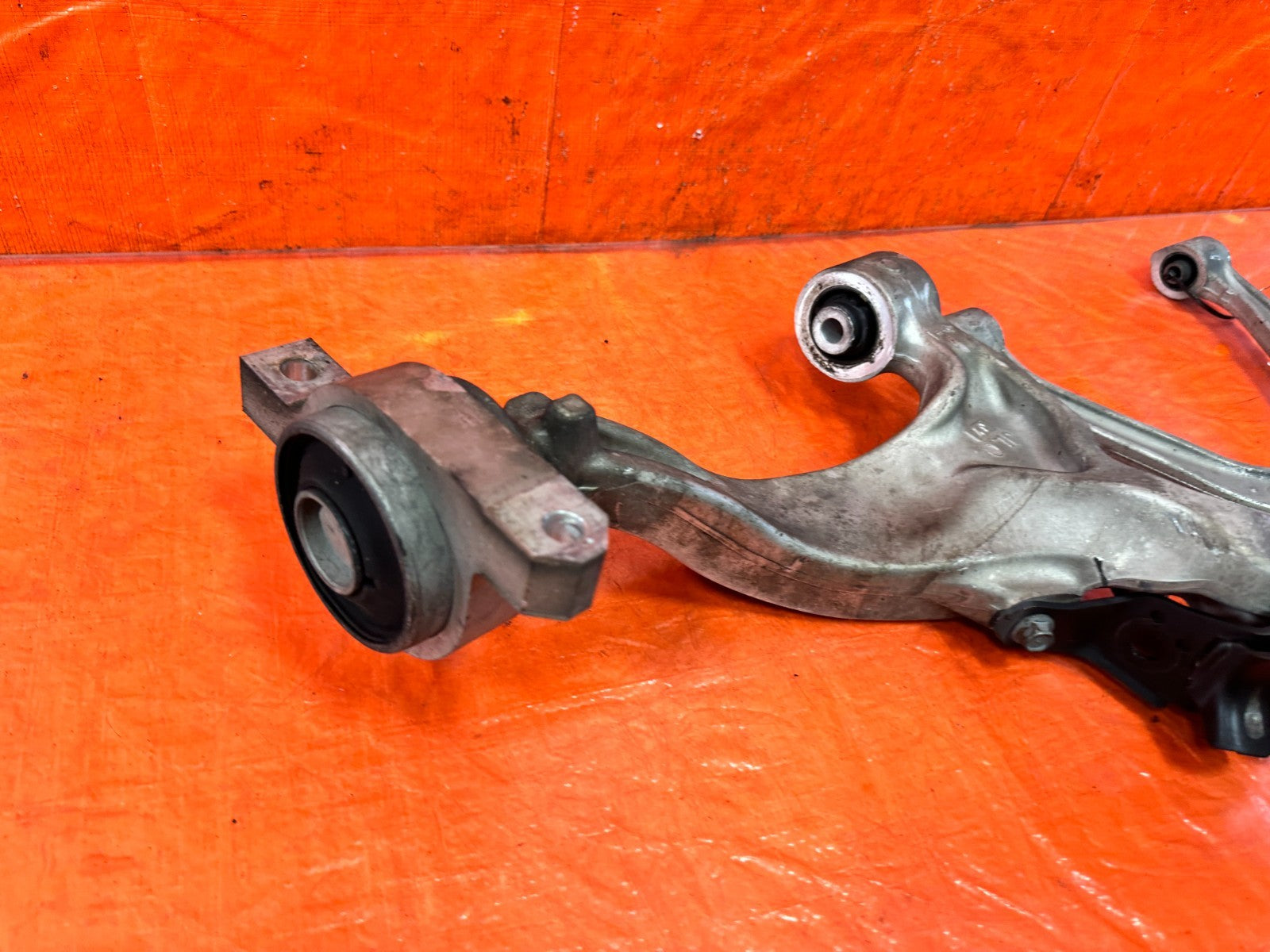 08 15 INFINITI G37 COUPE   DRIVER LEFT  FRONT UPPER & LOWER CONTROL ARM 31114