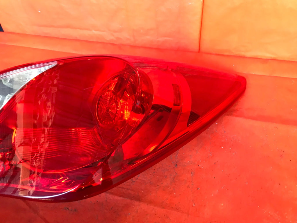 OEM 2012 2013 2014 HYUNDAI SONATA PASSENGER RIGHT OUTER TAIL LIGHT LAMP R RH 3