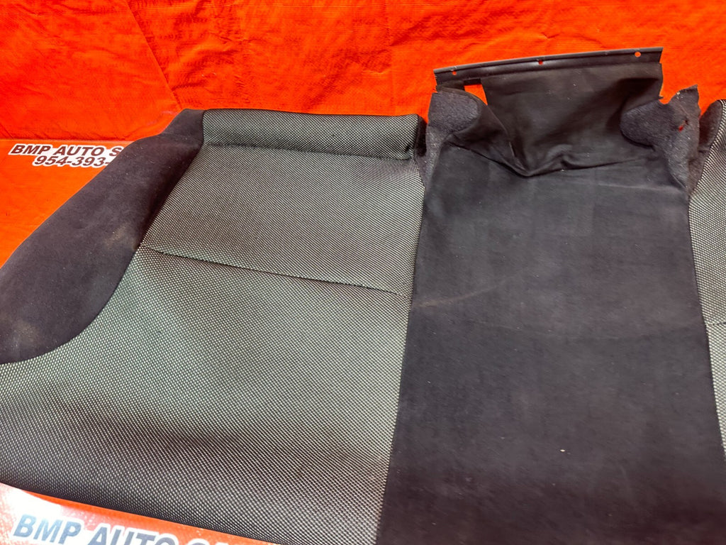 02 05 HONDA CIVIC SI EP3 PASSENGER REAR LOWER SEAT SKIN WRAP COVER OEM 2588