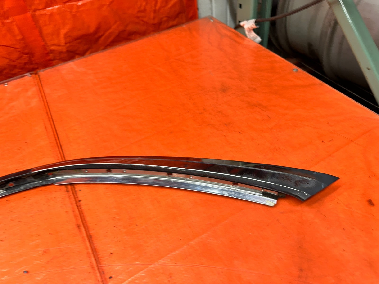 94-01 ACURA INTEGRA 4D LEFT DRIVER ROOF GLASS TRIM DRIP RETAINER OEM #3405
