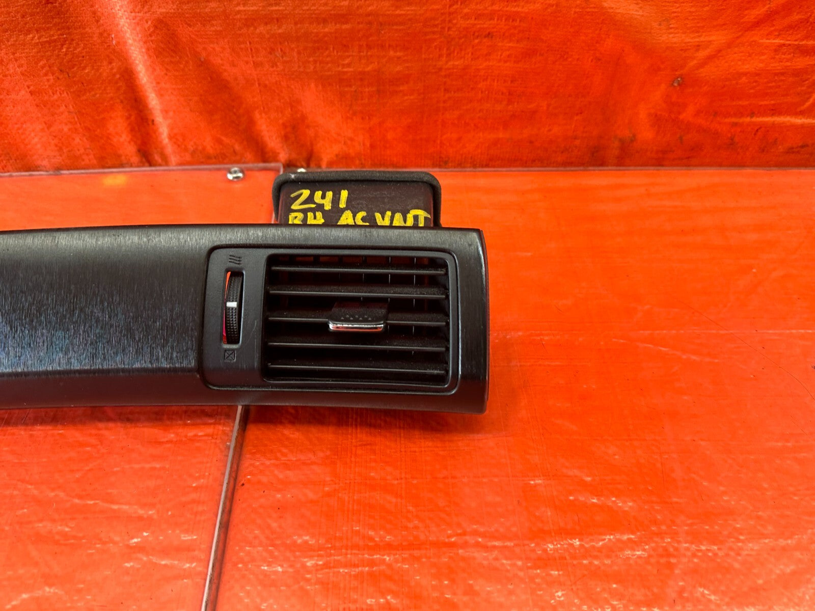13 15 HONDA ACCORD SEDAN EX EXL PASSENGER RIGHT AC AIR CONDITIONING VENT OEM 2411
