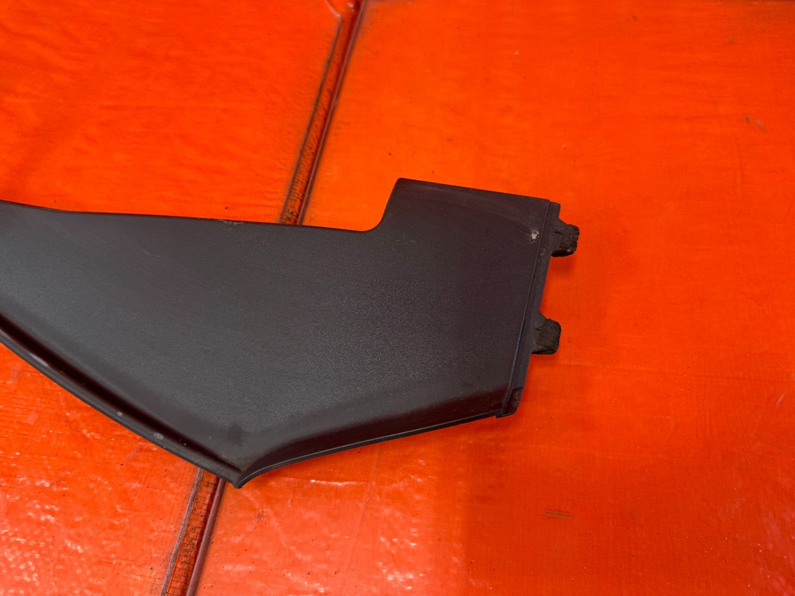 08 15 INFINITI G37 COUPE   INSIDE TRUNK TAIL LIGHT TRIM PLASTIC LEFT OEM #3282