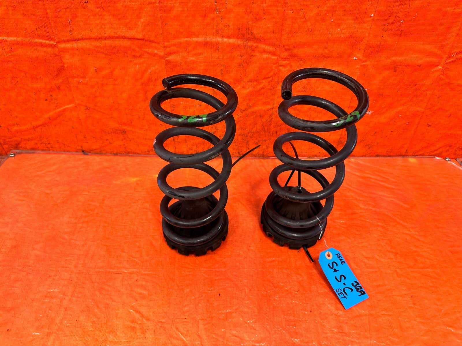 09 15 INFINITI G37 Q60 CONVERTIBLE REAR SUSPENSION COIL SPRINGS SET OEM #3290