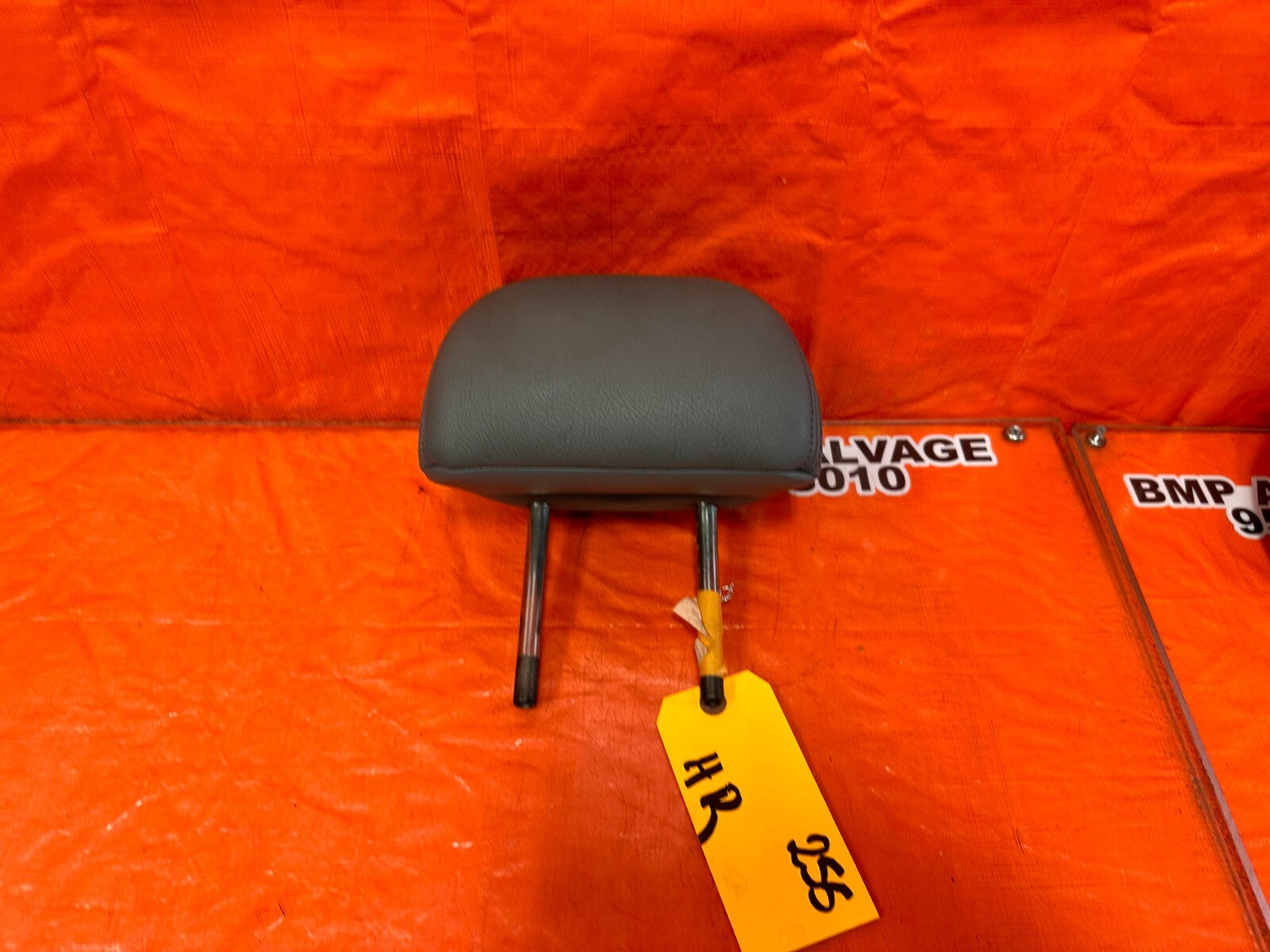 04 08 ACURA TSX   LEFT OR RIGHT   REAR SEAT   HEAD REST GRAY COLOR   OEM 255 10