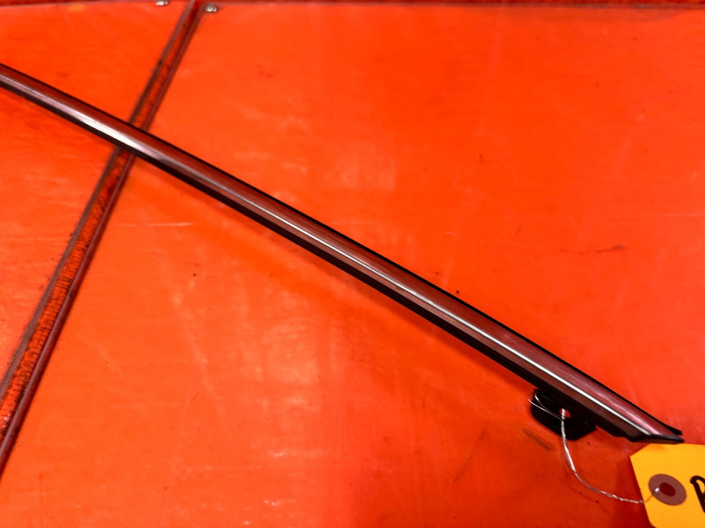 96 00 HONDA CIVIC SEDAN 4D   PASSENGER RIGHT CHROME UPPER WINDOW GLASS TRIM OEM2