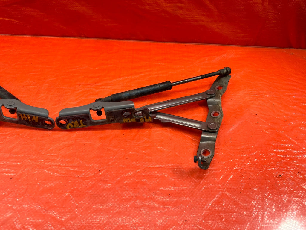 08 15 INFINITI G37 Q60 COUPE   LEFT AND RIGHT TRUNK HINGES   OEM #19011