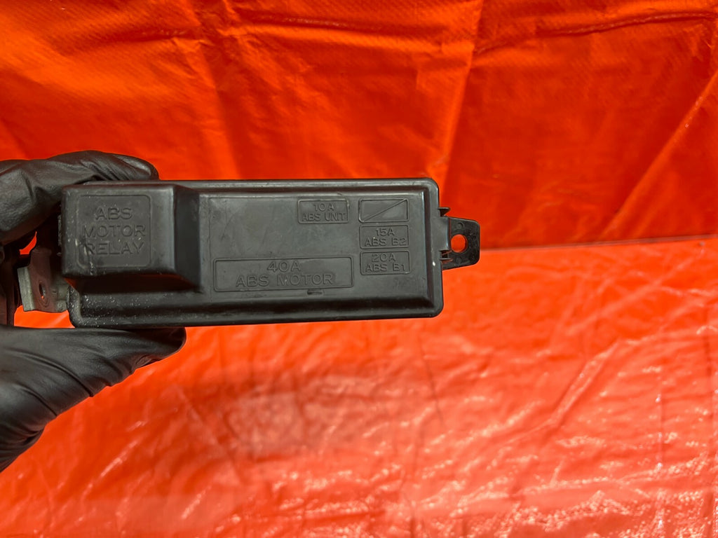 94 01 ACURA INTEGRA   ABS PUMP MODULE FUSE BOX   OEM   38230 ST5 003   #993