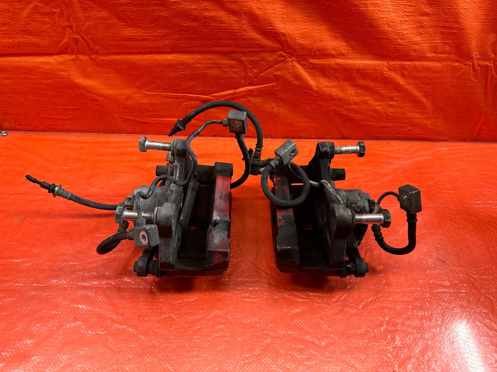 08 15 INFINITI G37 Q60   NON SPORT MODEL   LEFT 7 RIGHT FRONT BRAKE CALIPERS 20711