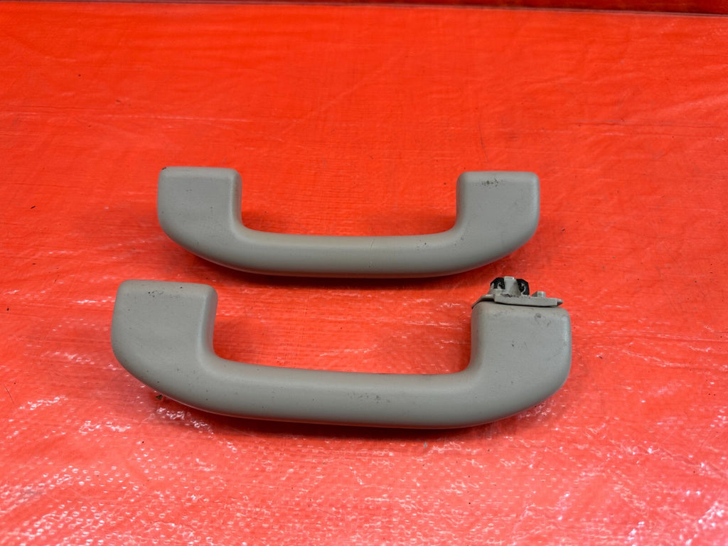 08 15 INFINITI G37 Q60 COUPE   INTERIOR GRAB HANDLES   LEFT & RIGHT   OEM #1900