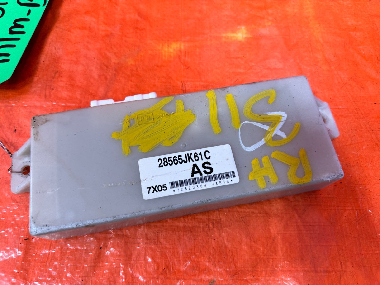 INFINITI G37 2D COUPE SPORT S RIGHT FRONT SEAT CONTROL MODULE 28565JK61C / 3111