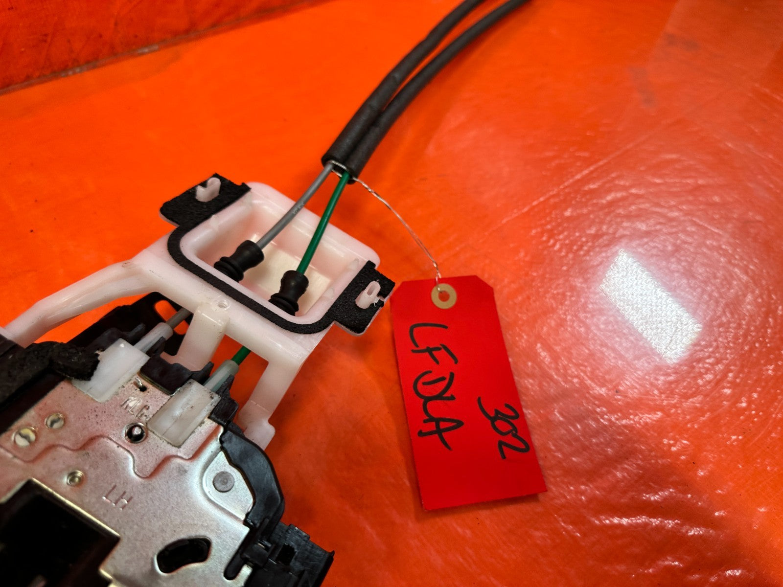 10 16 HYUNDAI GENESIS COUPE   DRIVER LEFT FRONT DOOR LOCK ACTUATOR   OEM OE #3025
