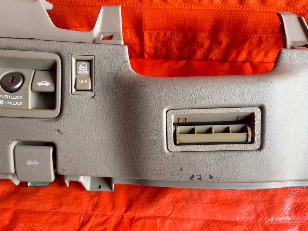 92 00 SC300 SC400   INTERIOR KNEE TRIM UNDER STEERING COLUMN COVER   TAN OEM #646