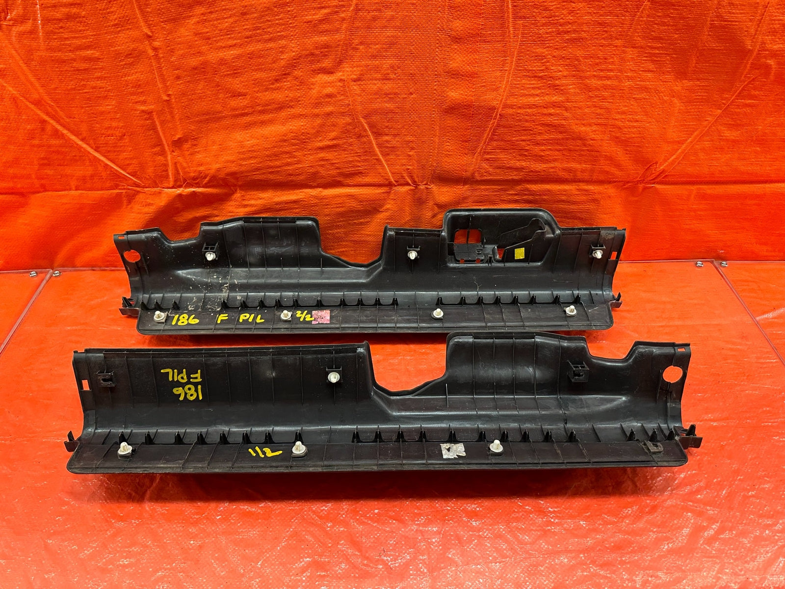 02 05 HONDA CIVIC SI EP3   FLOOR PILLAR SCUFF PLATE SET LEFT & RIGHT   OEM #18612