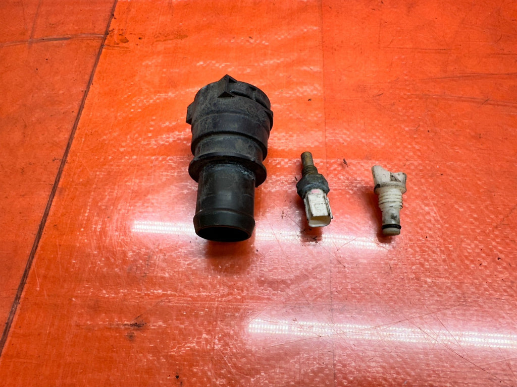 13 15 HONDA CIVIC SI  2.4L RADIATOR COOLANT THERMOSTAT PLUG ADAPTER SENSOR 3346
