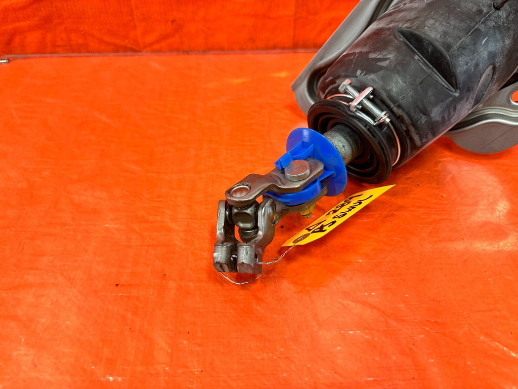 2018 18 INFINITI Q60   STEERING COLUMN TO RACK U / B JOINT SWIVEL YOKE OEM #2896