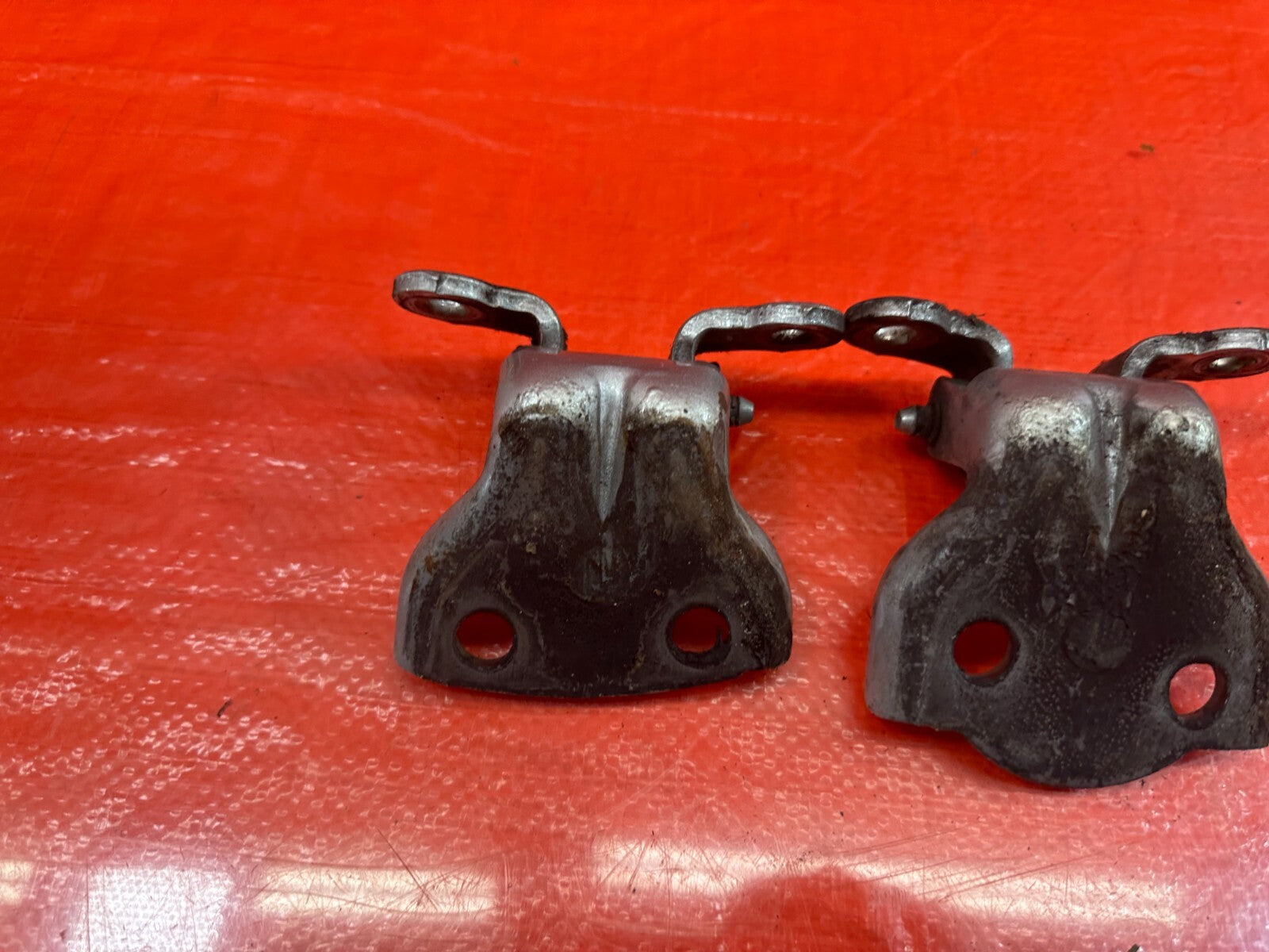 92 00 HONDA CIVIC SEDAN   DRIVER LEFT REAR   DOOR HINGE SET UPPER LOWER OEM #19516