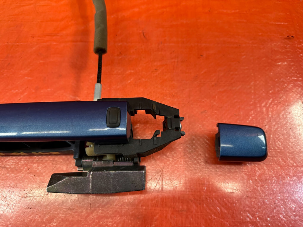 08 13 INFINITI G37 COUPE 2D   RIGHT FRONT EXTERIOR DOOR HANDLE   OEM #2453