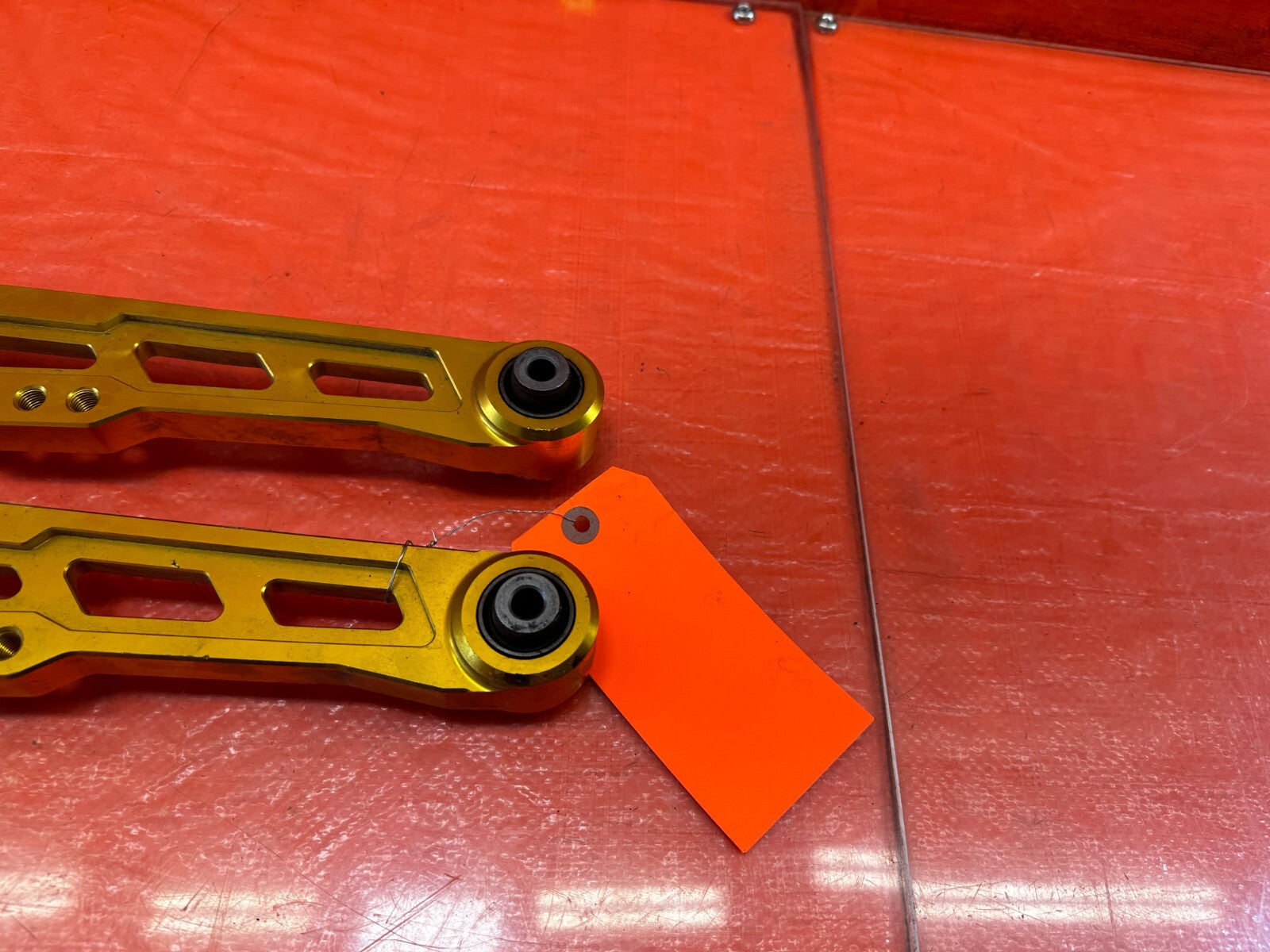 92 94 HONDA CIVIC   TRUHART REAR LOWER CONTROL ARMS   LEFT & RIGHT   GOLD   #2357