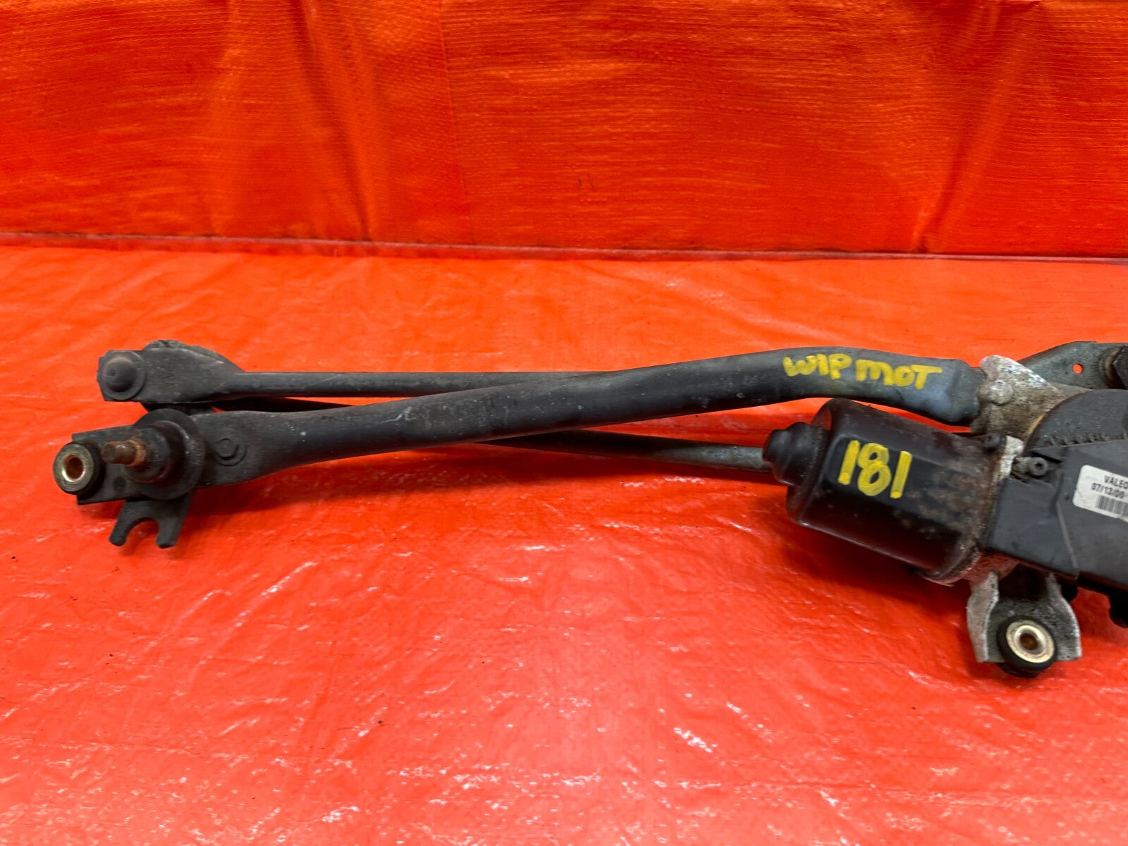 96 00 HONDA CIVIC   WINDSHIELD WIPER MOTOR AND WIPER LINKAGE COMBO   OEM #1815