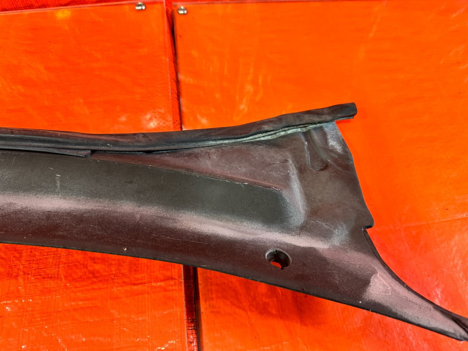93 97 HONDA DEL SOL  WINDSHIELD WIPER COWL TRIM PLASTIC   OEM FACTORY #2729