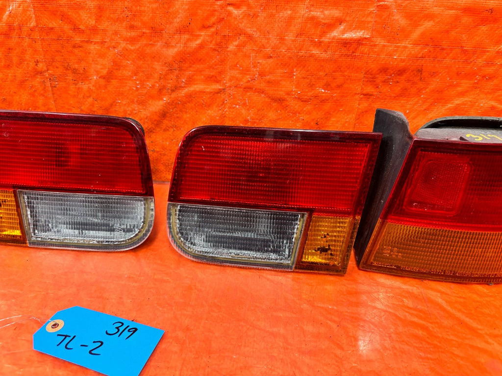 96 98 HONDA CIVIC COUPE 2 DOOR   RED WHITE ORANGE   STANLEY   OEM TAIL LIGHTS3