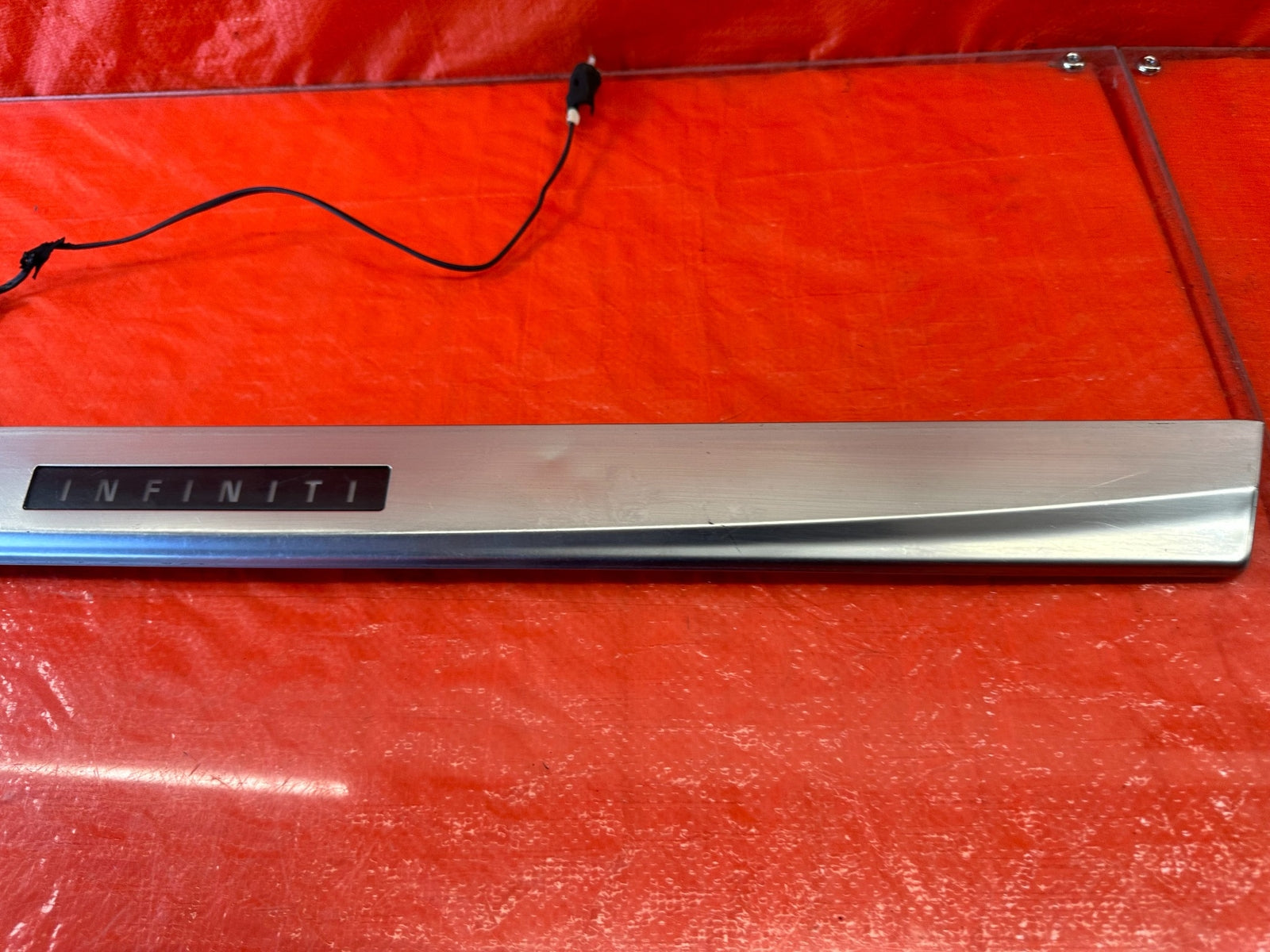 08 15 INFINITI G37 & Q60 COUPE PASSENGER RIGHT ILLUMINATING SCUFF PLATE OEM #1885
