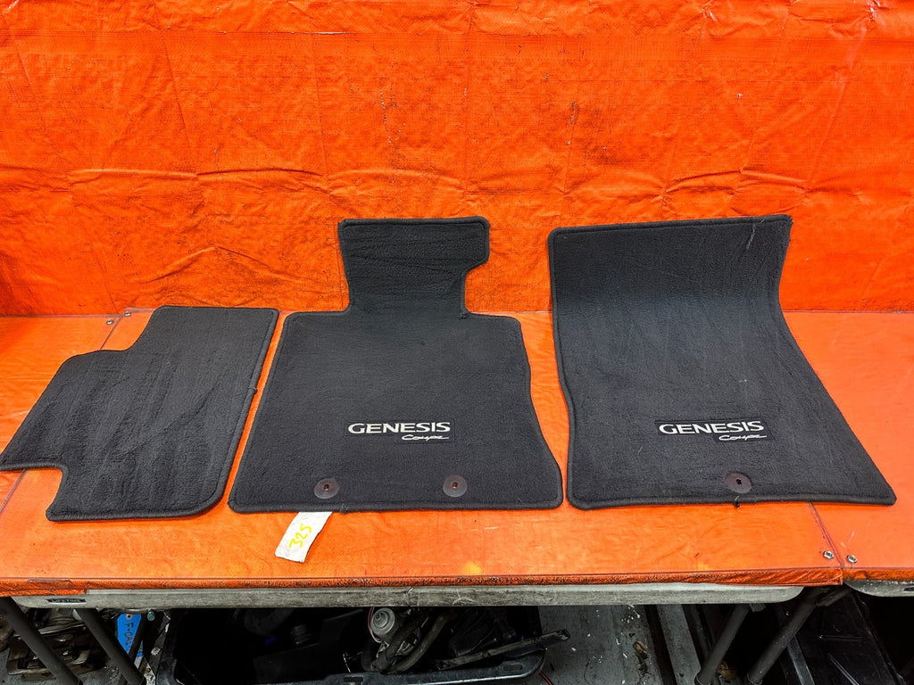 13 16 HYUNDAI GENESIS COUPE   LEFT AND RIGHT FRONT FLOOR MATS   OEM #3250