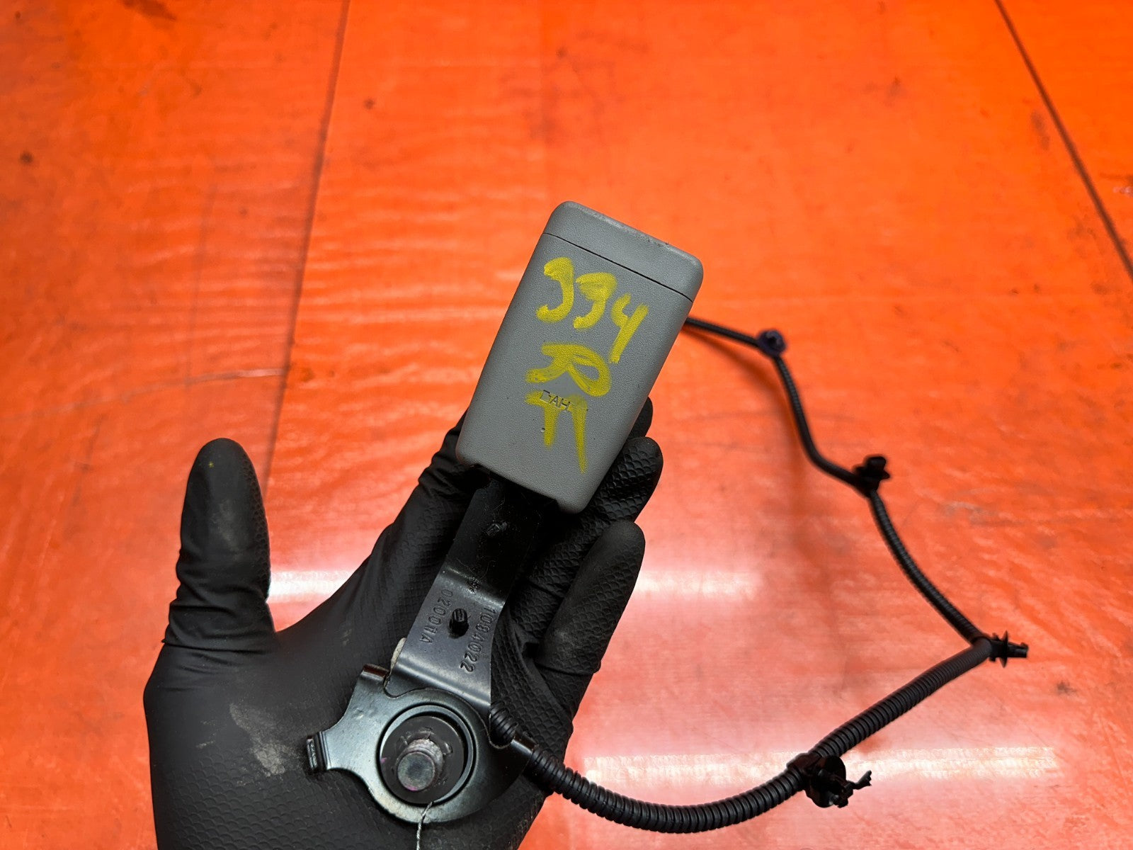 13 15 HONDA CIVIC SI 4D LEFT DRIVER FRONT SEAT BELT BUCKLE RECEPTACLE OEM #3346