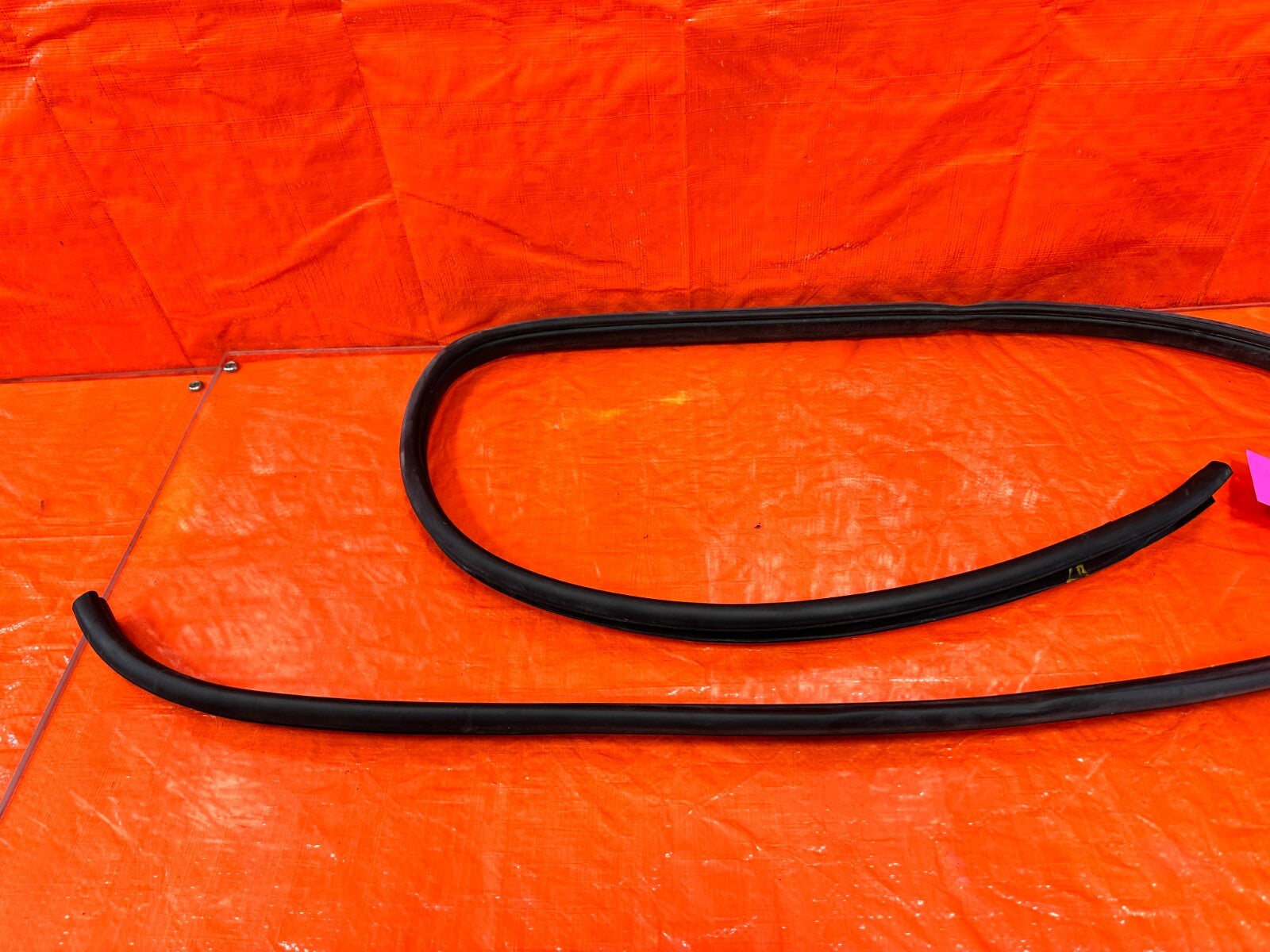 12 21 SUBARU WRX STI CHASSIS TO DOOR OPEN TRIM WEATHER STRIP RIGHT REAR OEM #2666