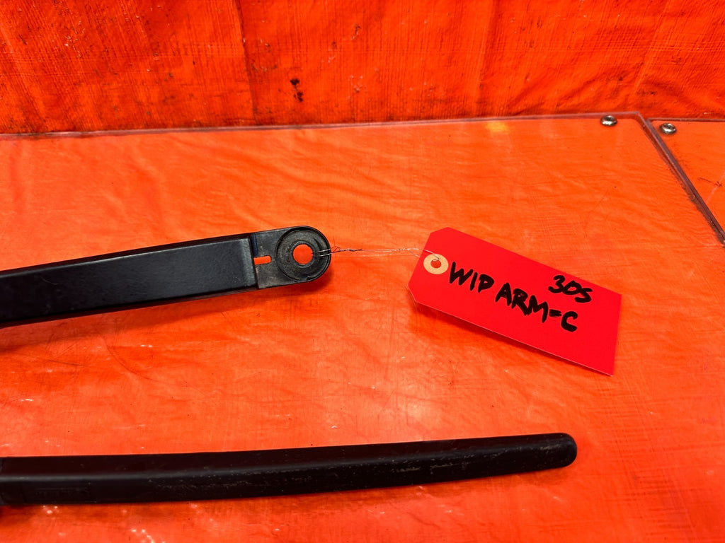 09 14 ACURA TSX   WINDSHIELD WIPER ARM SET   LEFT AND RIGHT WITH BLADES OEM #3051