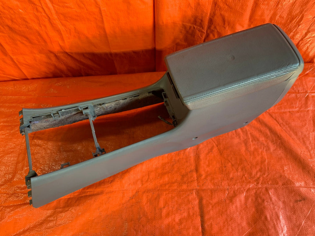 OEM 2004 04 ACURA TSX   ARM REST CENTER CONSOLE ASSEMBLY GRAY COLOR0