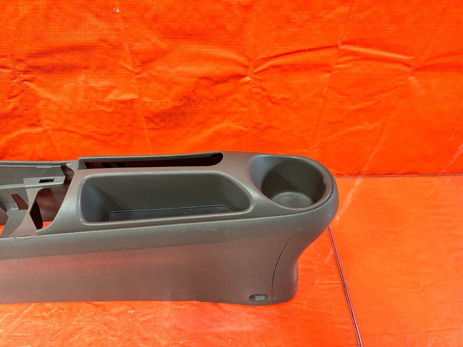 02 06 ACURA RSX   ARM REST CENTER CONSOLE ASSEMBLY   TAN IN COLOR   OEM #2807
