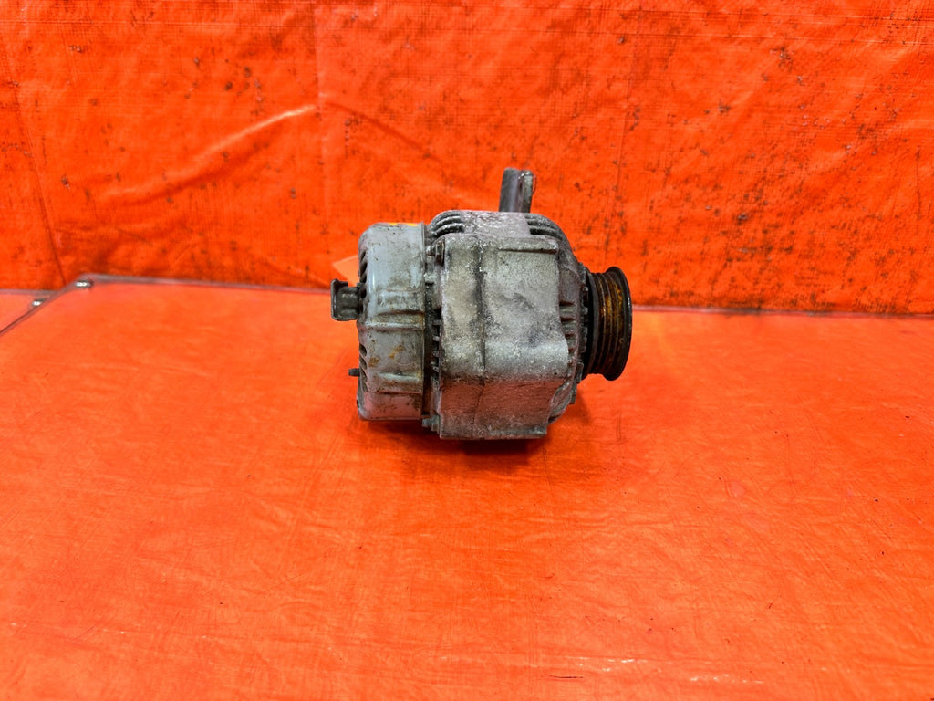 90 91 HONDA CIVIC HATCHBACK   D15B2 SOHC   OBD 0   ALTERNATOR   OEM 3254