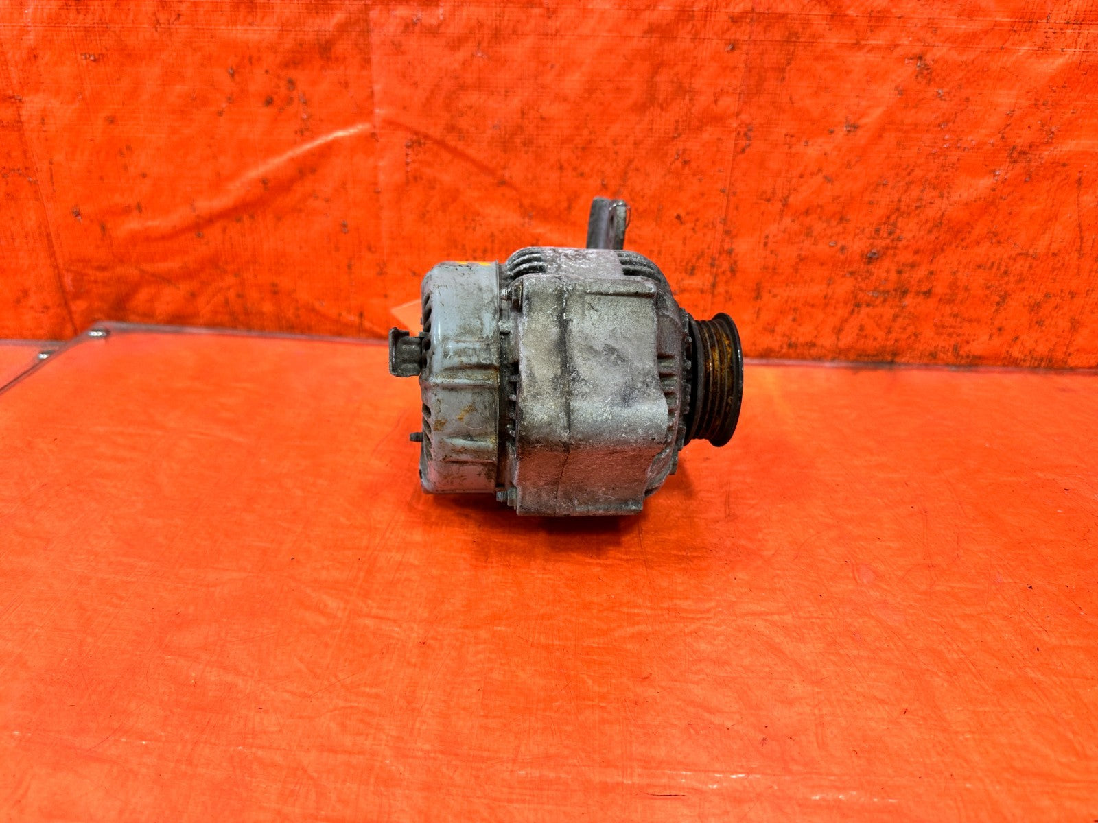 90 91 HONDA CIVIC HATCHBACK   D15B2 SOHC   OBD 0   ALTERNATOR   OEM 3254