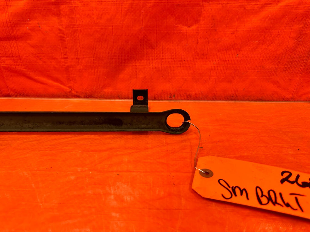 94 01 ACURA INTEGRA   AC CONDENSER ASSEMBLY MOUNTING BRACKET BAR MOUNT OEM #2684