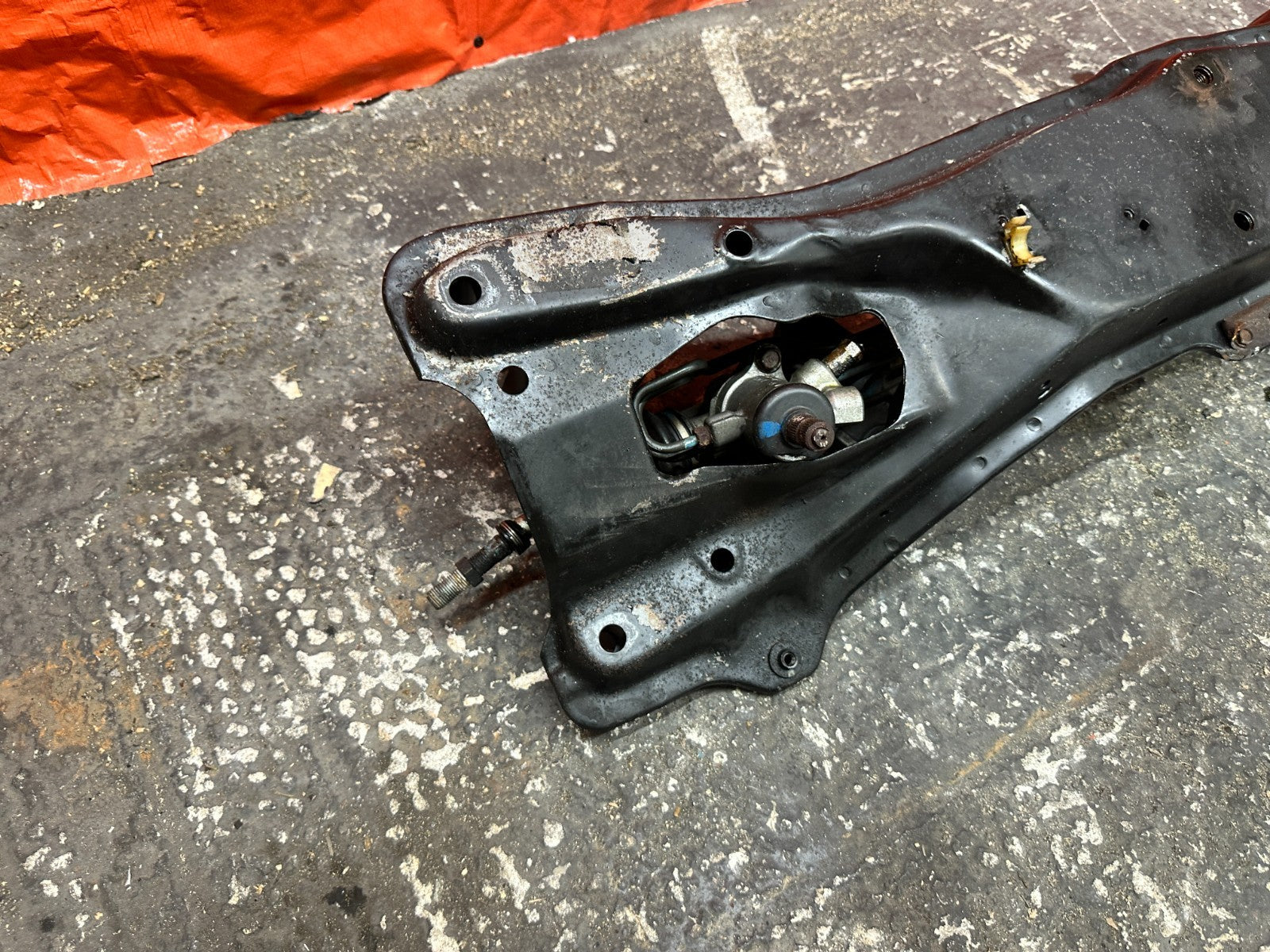 97 01 HONDA PRELUDE 2.2L FRONT SUBFRAME K MEMBER W/ POWER STEERING RACK OEM #33516