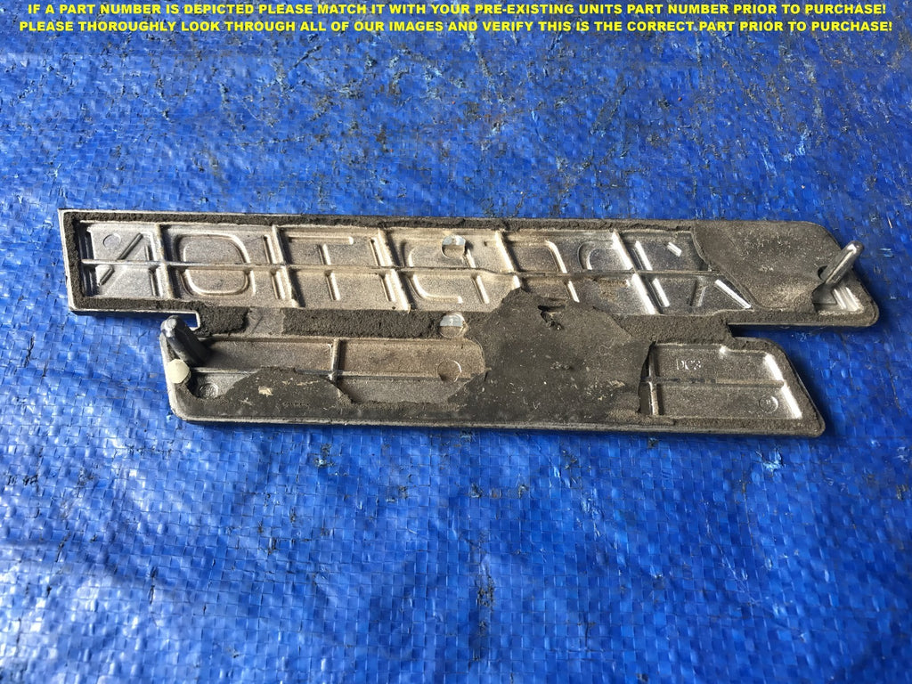 OEM 1FORD EXPEDITION EMBLEM BADGE F75B 16B114 AB 1