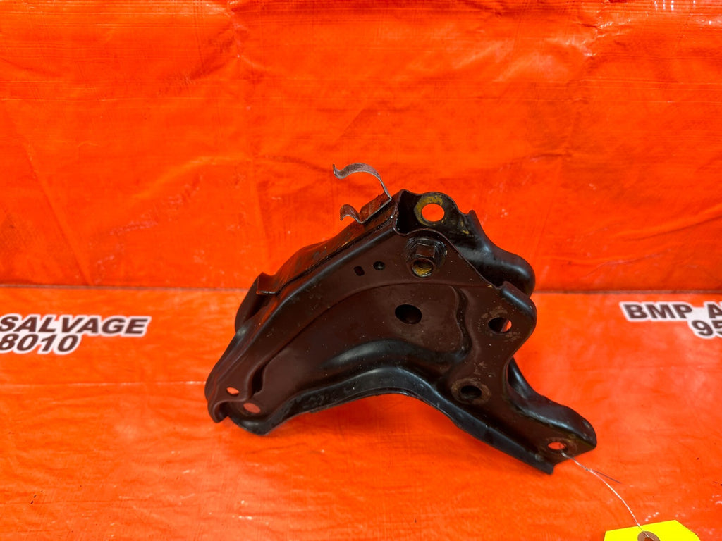 97 01 HONDA PRELUDE AUTOMATIC REAR TRANSMISSION BRACKET T BRACKET OEM #2526