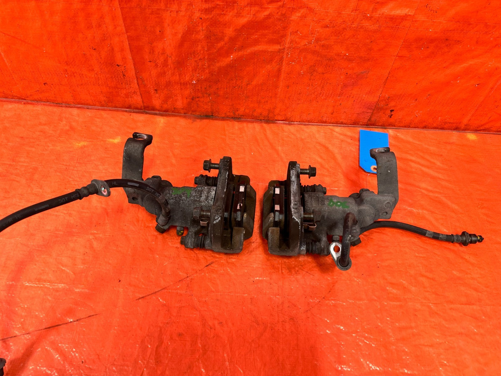 04 08 ACURA TSX   LEFT AND RIGHT REAR BRAKE CALIPERS   OEM FACTORY #3045